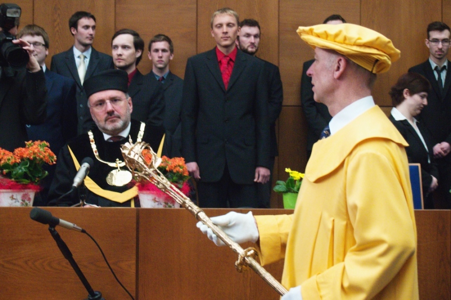 img00003.jpg